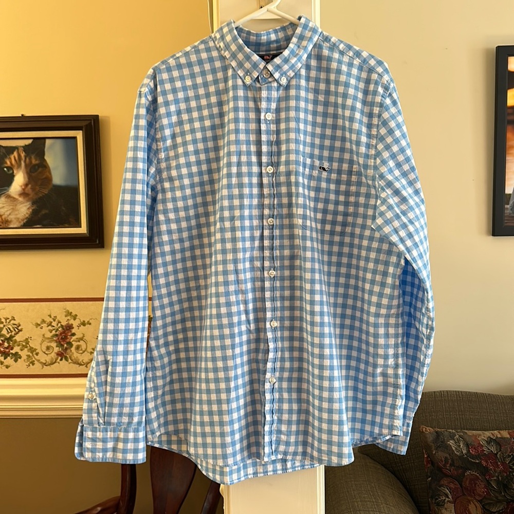 Men’s blue gingham Vineyard Vines Tucker Shirt in EUC